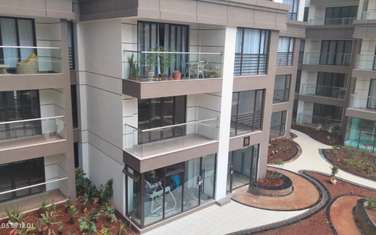 Serviced 2 Bed Apartment with En Suite at Riverside Drive