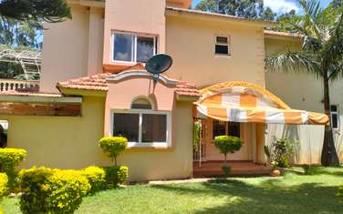 4 Bed Townhouse with Swimming Pool in Spring Valley