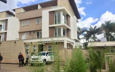 4 Bed Townhouse with En Suite in Lavington