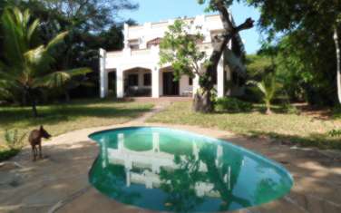 4 Bed House with Swimming Pool in Mtwapa
