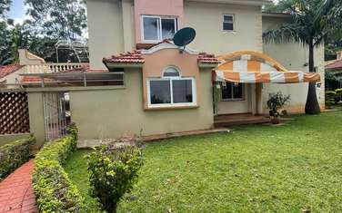 4 Bed House with En Suite at Pepo