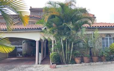4 Bed Townhouse with En Suite at Riverside