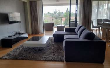 Serviced 2 Bed Apartment with En Suite in Brookside