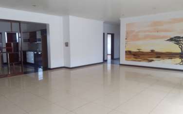 4 Bed Apartment with En Suite in Brookside
