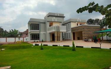 6 bedroom villa for sale in Kiambu Road
