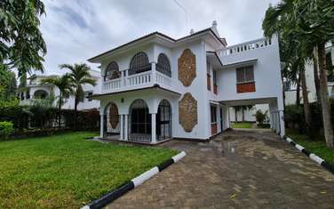 4 Bed House with Aircon in Nyali Area