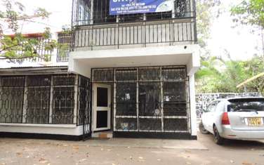 1,500 ft² Commercial Property with Service Charge Included at Lenana Road