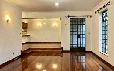 5 Bed Townhouse with En Suite at Peponi Road