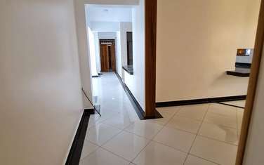 3 Bed Apartment with En Suite in Tudor