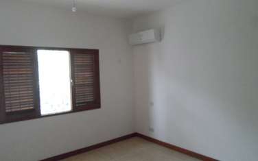 4 Bed Apartment with Aircon in Nyali Area
