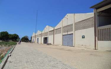 780 m² Warehouse with Cctv in Kikambala