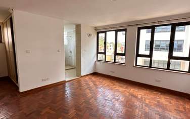 4 Bed Apartment with En Suite in Riverside