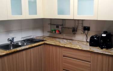 Serviced 2 Bed Apartment with En Suite in Riverside