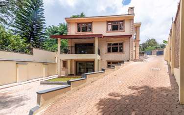 3 Bed Townhouse with Garden in Kyuna