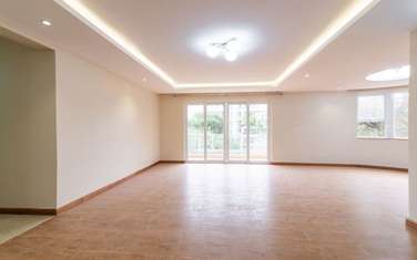 3 Bed Apartment with Gym in Kilimani