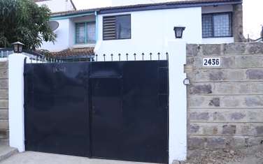 3 bedroom townhouse for sale in Donholm
