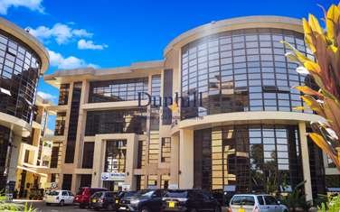 2,360 ft² Office with Backup Generator in Spring Valley