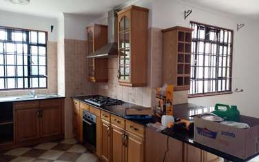 4 Bed Townhouse with Balcony in Runda