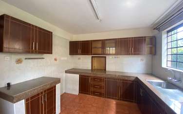 4 bedroom house for rent in Mombasa Road