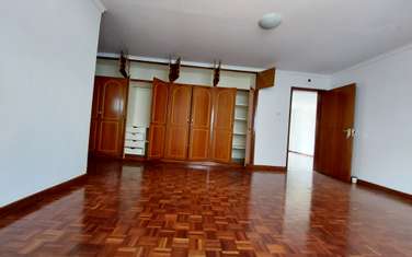 4 Bed Townhouse with En Suite at Brookside Drive