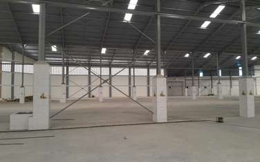 Furnished 96,000 ft² Warehouse with Service Charge Included at Refinery Road