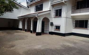5 Bed Townhouse with En Suite in Kilimani