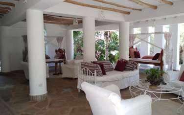 5 Bed House with En Suite in Malindi