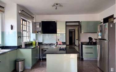 5 Bed Townhouse with En Suite at Kerarapon Road