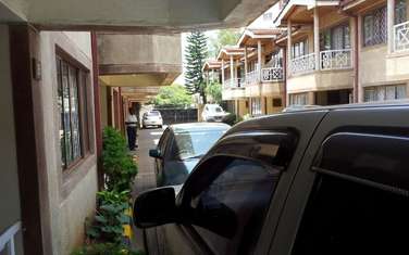 4 Bed House with Garage at Hendred Road / Mbaazi Avenue