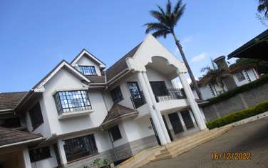 4 Bed Townhouse with En Suite at Cactus
