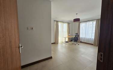 4 Bed Apartment with En Suite at 6Th Parklands