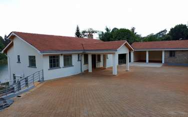 4 Bed House with En Suite in Nyari