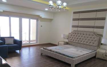 3 Bed Apartment with En Suite in Hurlingham