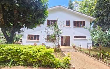 4 Bed House with En Suite in Spring Valley