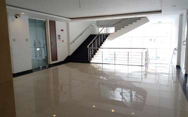 2,250 ft² Commercial Property with Service Charge Included at Ring Road