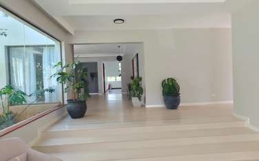5 Bed Villa with En Suite in Karen