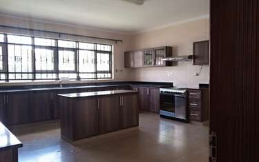 5 Bed Townhouse with Garden in Karen