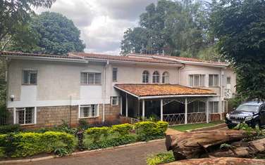 6 Bed House with En Suite in Gigiri