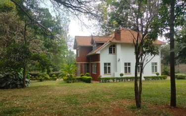 5 Bed Townhouse with En Suite at Few Minutes Drive To Gigiri