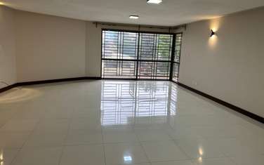 4 Bed Apartment with Balcony in Parklands