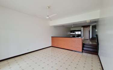 5 Bed Townhouse with Aircon in Kizingo