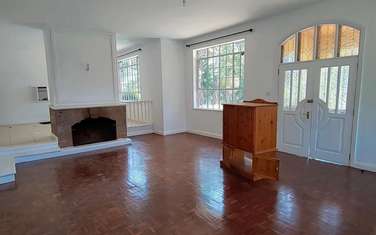 4 Bed Villa with En Suite at Hardy