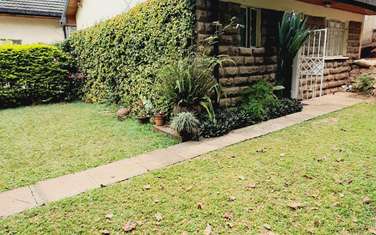 1 Bed House with Garden at Old Kitisuru