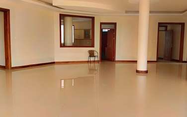 4 Bed Apartment with En Suite in General Mathenge