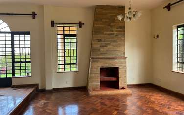4 Bed House with Aircon in Kitisuru