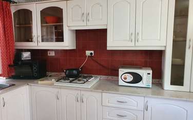 2 Bed House with En Suite in Rosslyn