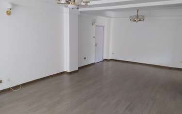 3 Bed Apartment with En Suite in Rhapta Road
