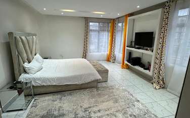 6 Bed House with En Suite in Membley