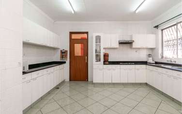 4 Bed Apartment with Parking in Westlands Area