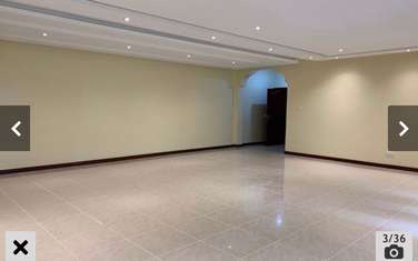 4 Bed Apartment with En Suite in Spring Valley